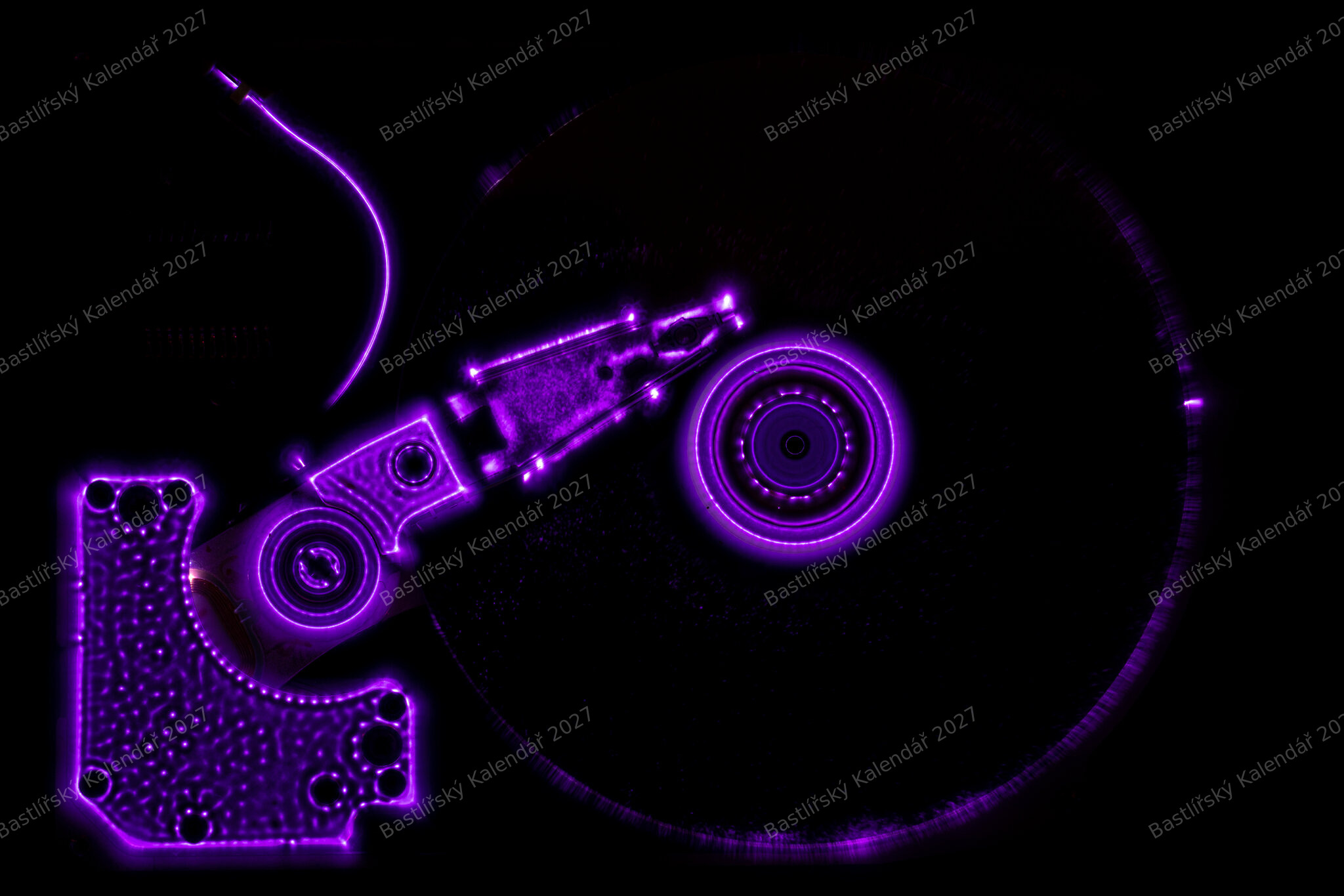 HDD v Kirlianově fotografii